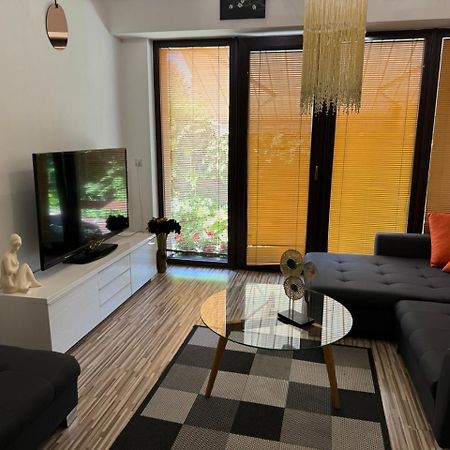 Pension Nest - Family Apartman Mosonmagyaróvár Eksteriør billede